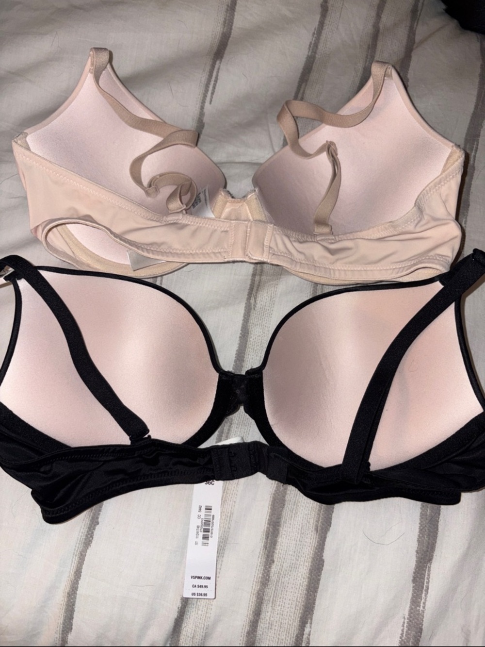2 Push Up Bras VS - Picture 2 of 2